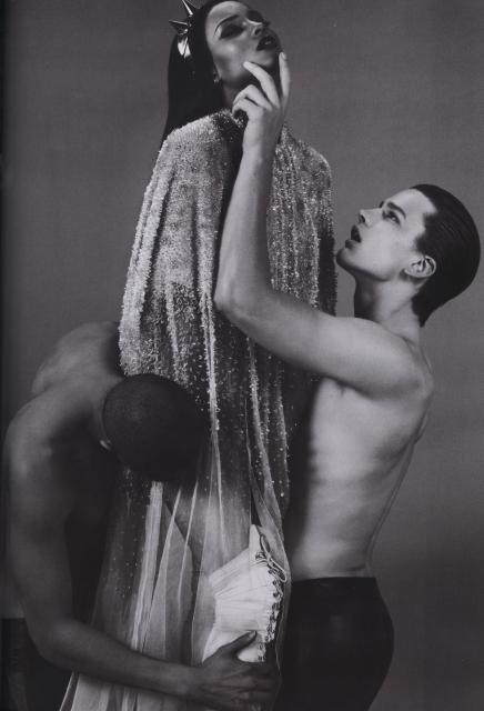 Ph: Mert n Marcus : Vogue Paris June/July 2010: Scanned by thefrenchy at tfs