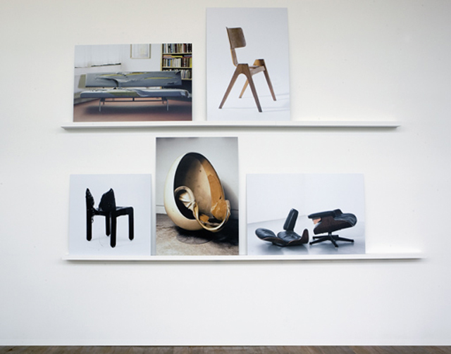 “Detitled“, 2000/2006 by Barbara Visser.Via Vvork.com