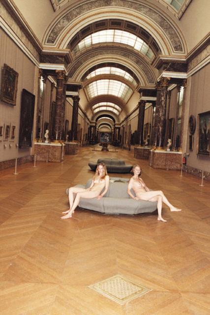 Paradis' 2009 by Juergen Teller C-print, 70 x 50 inches Image courtesy the Lehmann Maupin Gallery