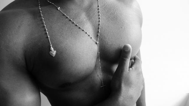 TI would never usually touch a  gold chain...but the details on this one by Givenchy is too luscious to resist
